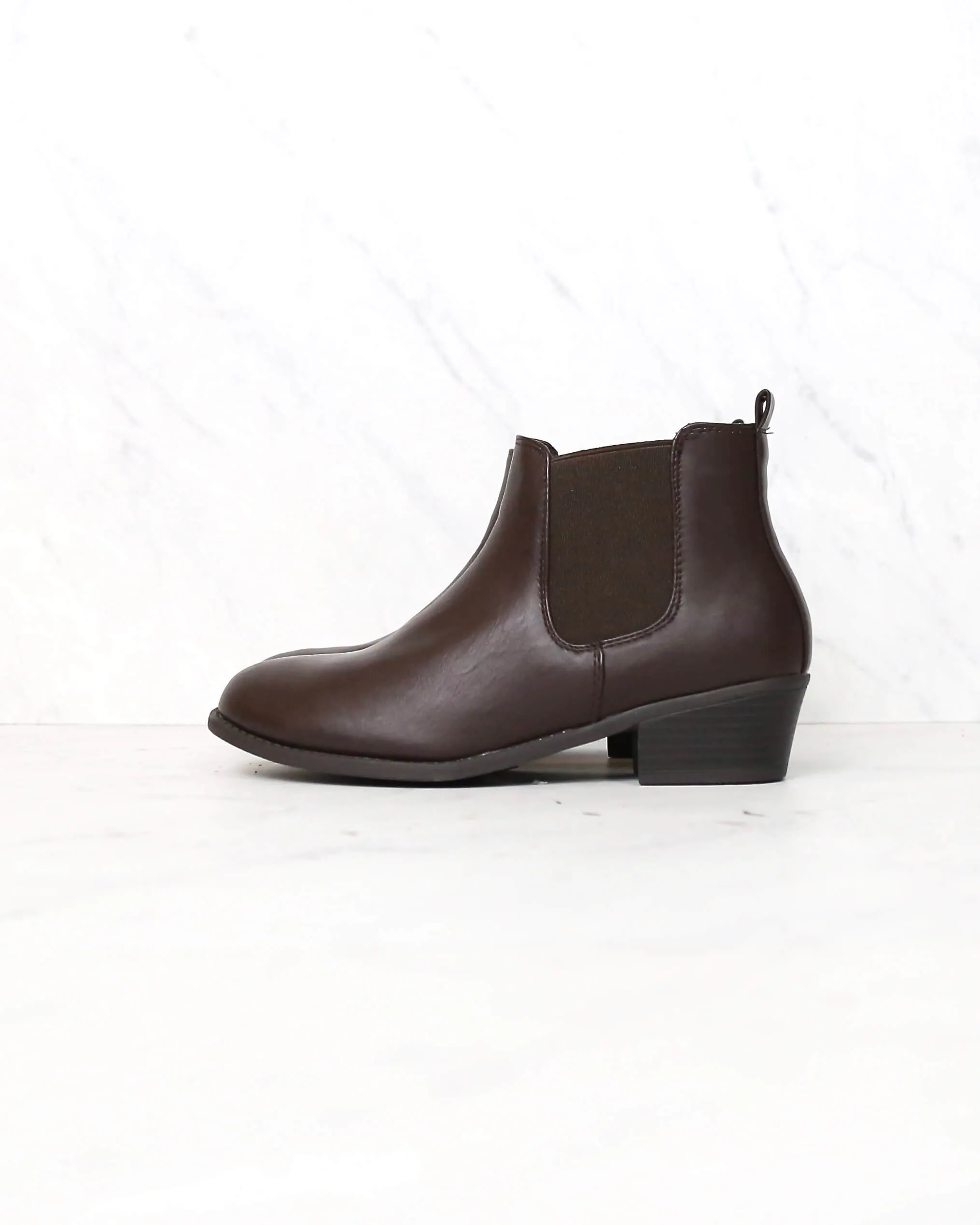 Ankle Chelsea Bootie in Brown