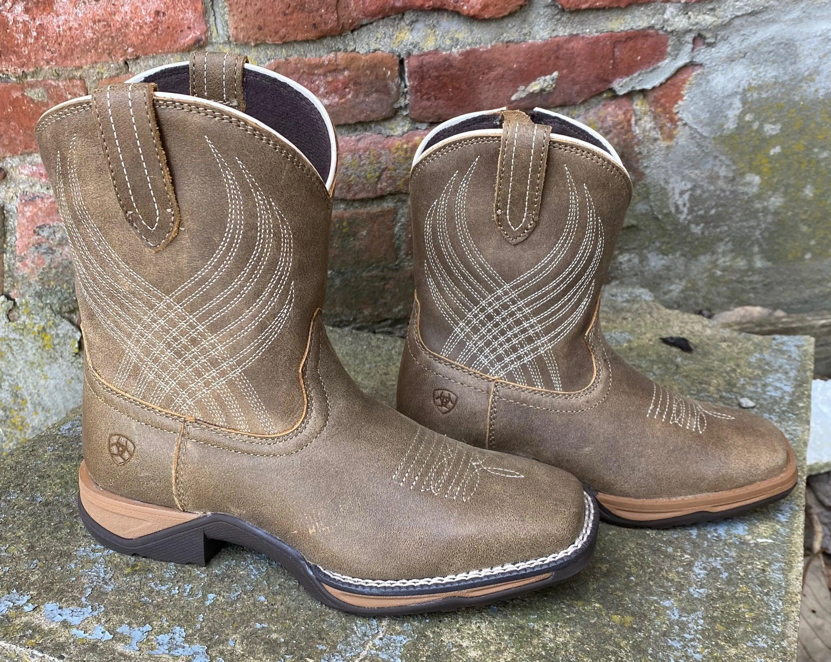 Ariat Toddler/Children's/Youth Anthem Brown Bomber Leather Square Toe Western Cowboy Boot 10035858 10035778