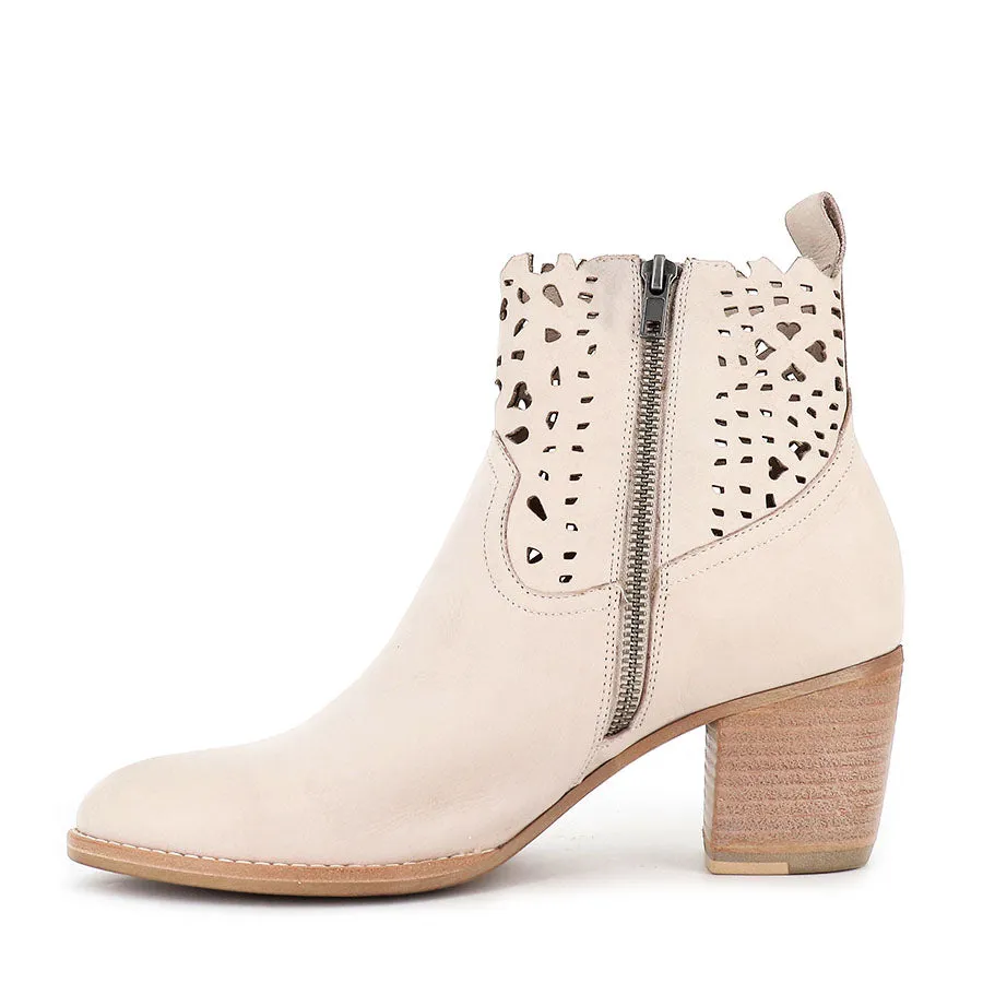 BLAKESLEY - BEIGE NUBUCK