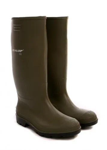 Budget Master Green Wellies by Dunlop