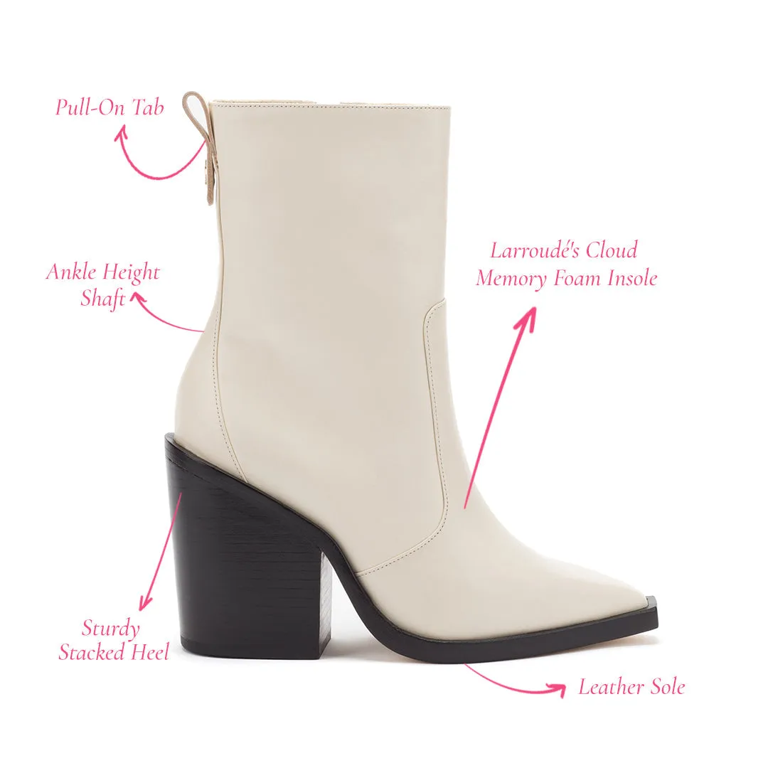 James Boot In Ivory Leather