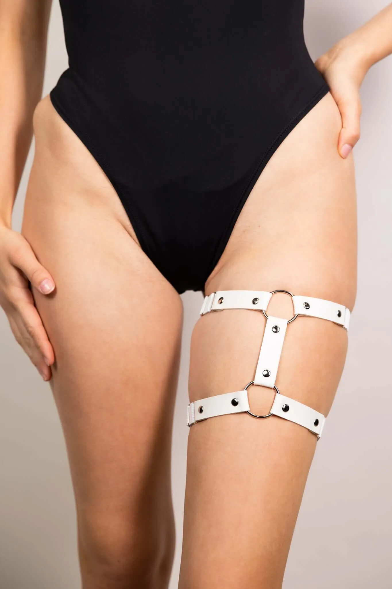 Leather Adjustable Leg Garter - White