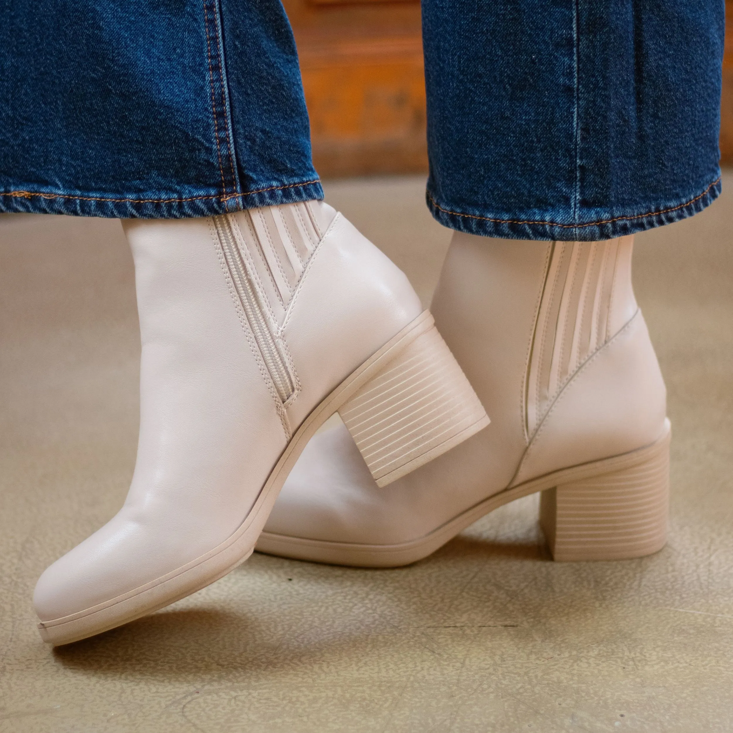 Sonora Bone Platform Chelsea Boot